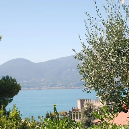 Lägenhetshotell Ca Del Torri Del Benaco