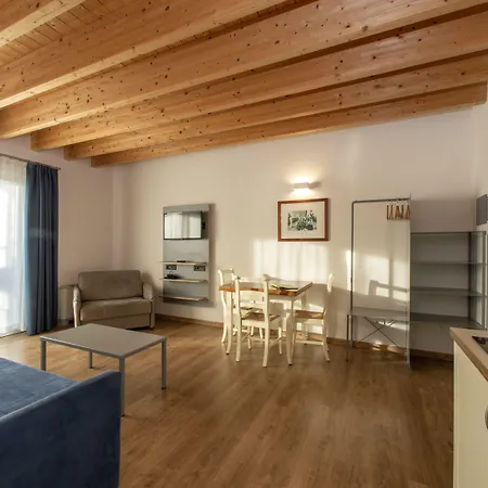 Lägenhetshotell Ca Del 4*