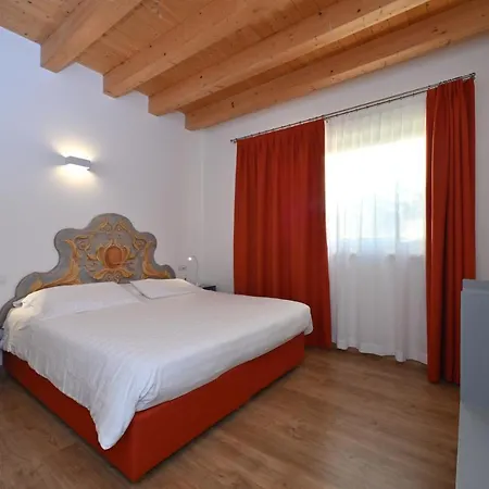 Ca Del Aparthotel
