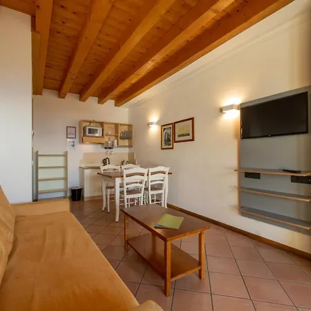 Aparthotel Ca Del Torri Del Benaco