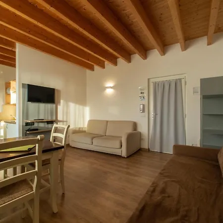 Ca Del Aparthotel Torri Del Benaco