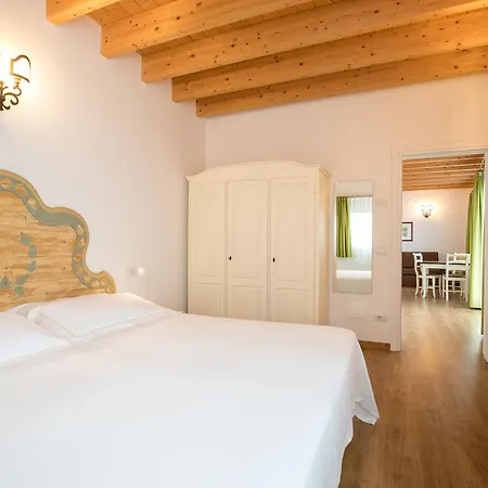 Ca Del Aparthotel Torri Del Benaco