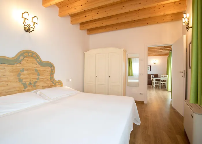 Ca Del Aparthotel Torri Del Benaco
