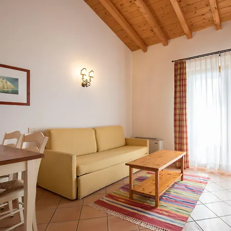 Ca Del Aparthotel Torri Del Benaco